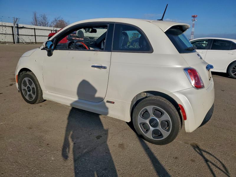 Photo 2 from auction – 2015 FIAT 500 ELECTR with VIN 3C3CFFGE0FT503768
