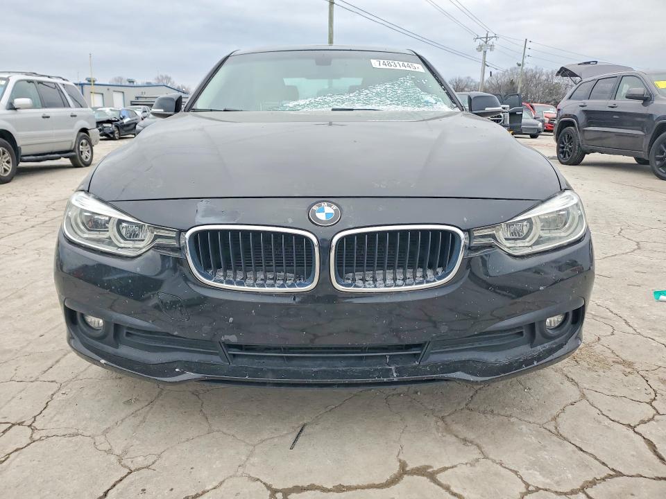 Photo 5 from auction – 2018 BMW 320 I with VIN WBA8E1G55JNU89055