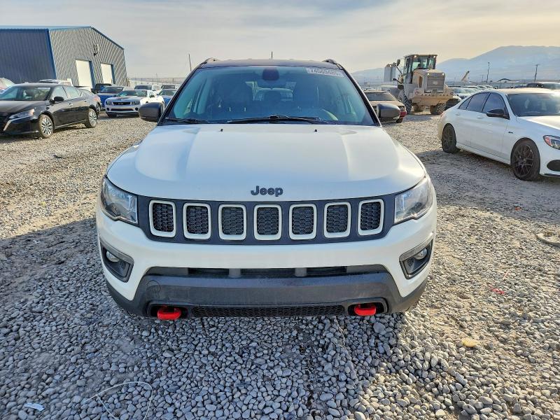 Photo 5 from auction – 2019 JEEP COMPASS TR with VIN 3C4NJDDB6KT668882