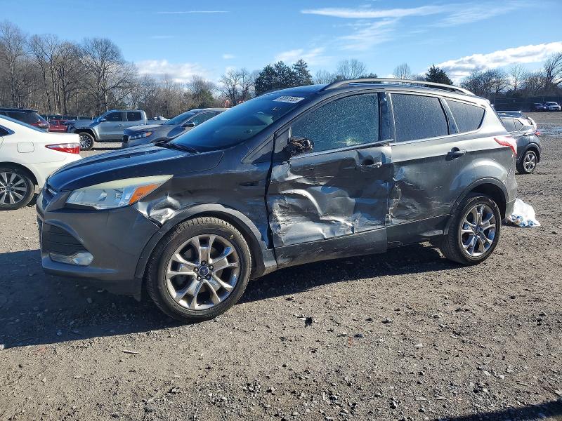 FORD ESCAPE 2015 with VIN 1FMCU0G95FUB78313 - Photo from auction