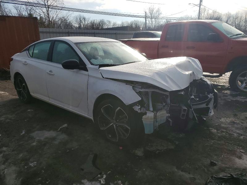 Photo 4 from auction – 2023 NISSAN ALTIMA SR with VIN 1N4BL4CW0PN355485