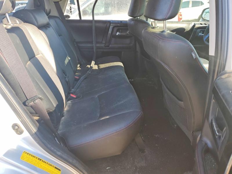 Photo 11 from auction – 2019 TOYOTA 4RUNNER SR with VIN JTEBU5JR5K5693835