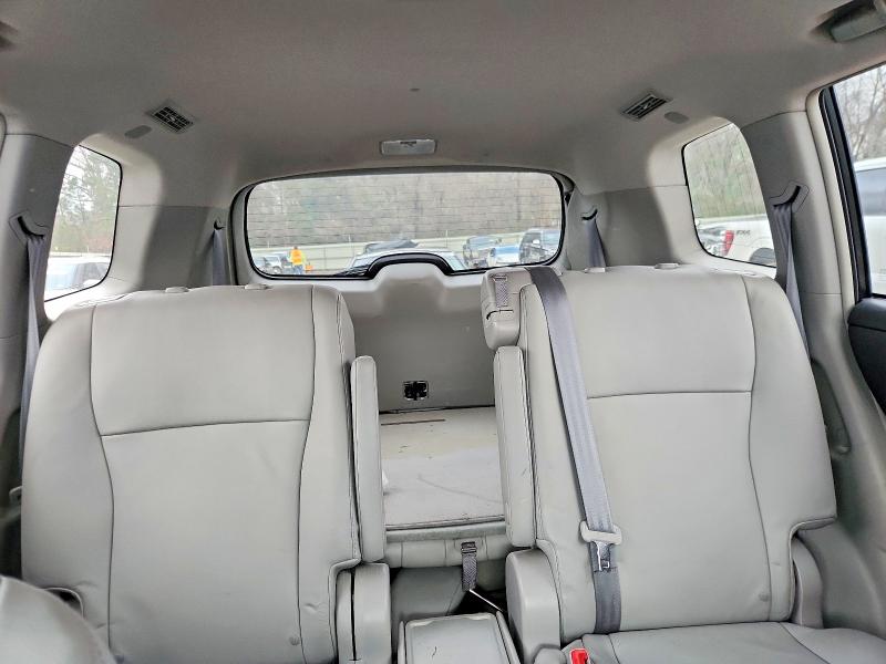 Photo 10 from auction – 2010 TOYOTA HIGHLANDER with VIN 5TDDK3EH9AS021679