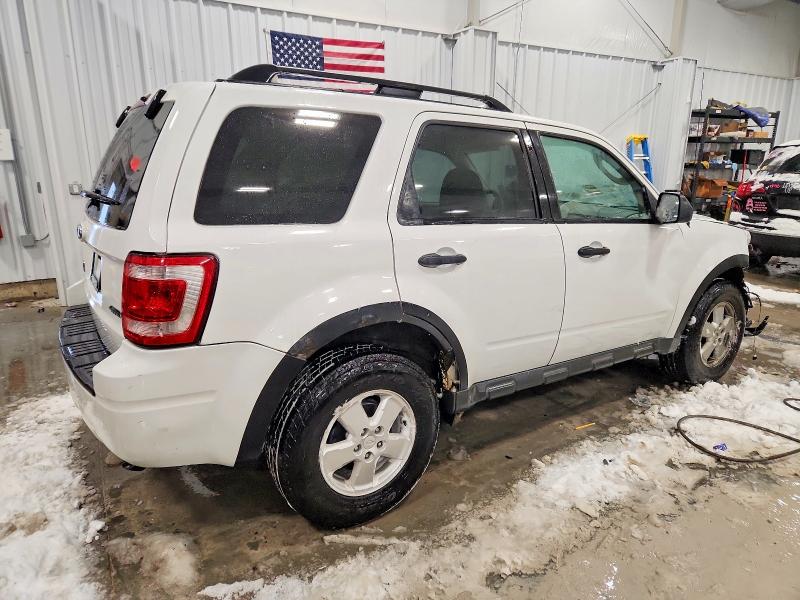 Photo 3 from auction – 2009 FORD ESCAPE XLT with VIN 1FMCU93G69KC80695