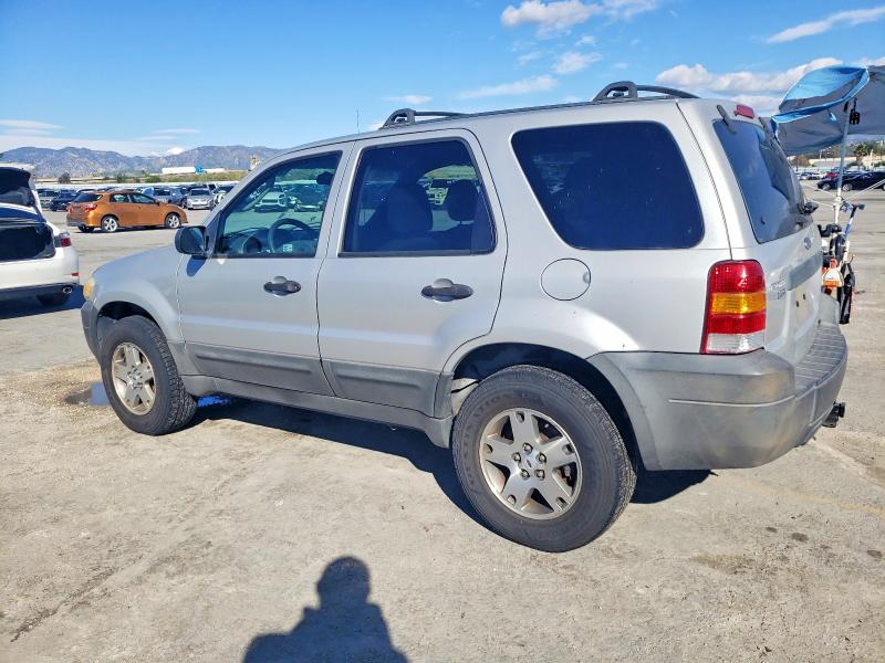 Photo 2 from auction – 2005 FORD ESCAPE XLT with VIN 1FMCU93155KD85881