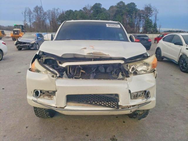 Photo 5 from auction – 2013 TOYOTA 4RUNNER with VIN JTEBU5JR0D5119291