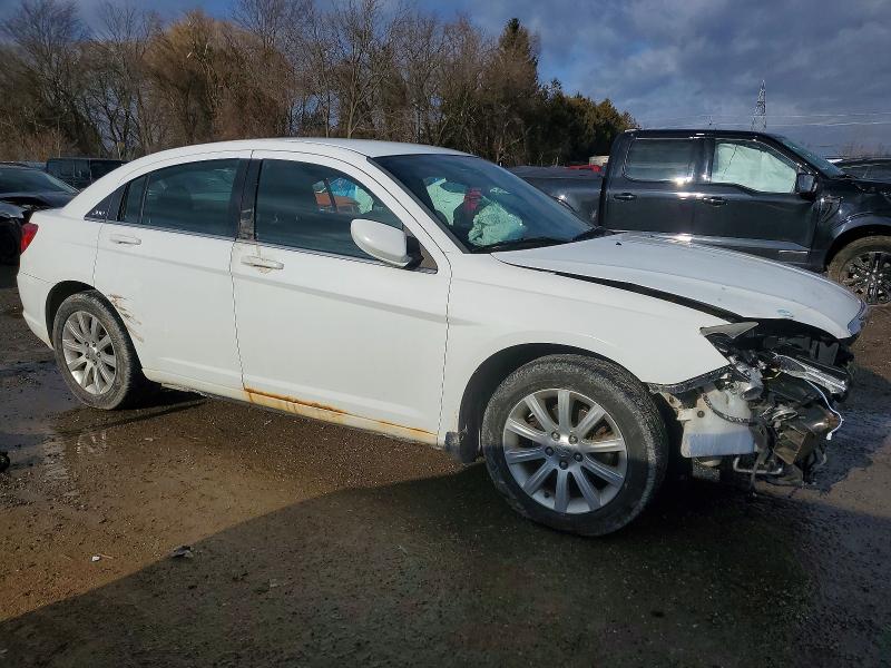 Photo 4 from auction – 2011 CHRYSLER 200 with VIN 1C3BC1FB4BN556496