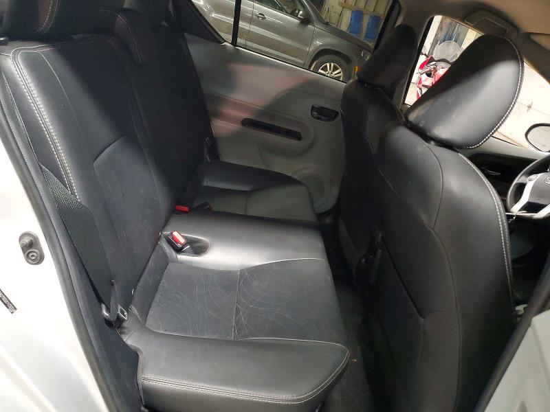 Photo 10 from auction – 2012 TOYOTA PRIUS C with VIN JTDKDTB32C1020268