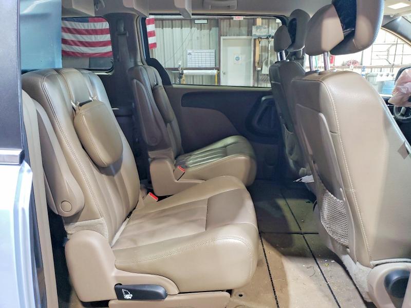 Photo 11 from auction – 2013 CHRYSLER TOWN & COU with VIN 2C4RC1BG4DR792941