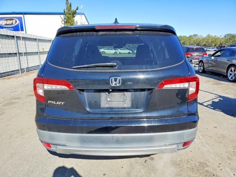 Photo 6 from auction – 2019 HONDA PILOT with VIN 5FNYF5H56KB026699