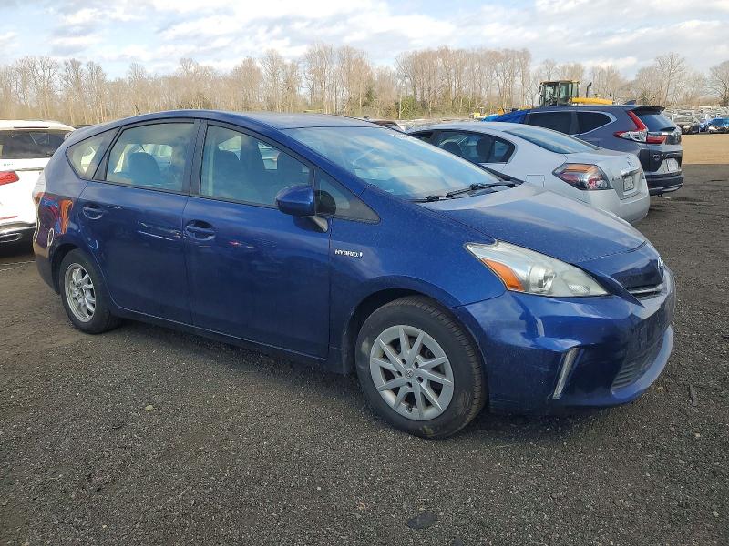 Photo 4 from auction – 2014 TOYOTA PRIUS V with VIN JTDZN3EU5E3328414