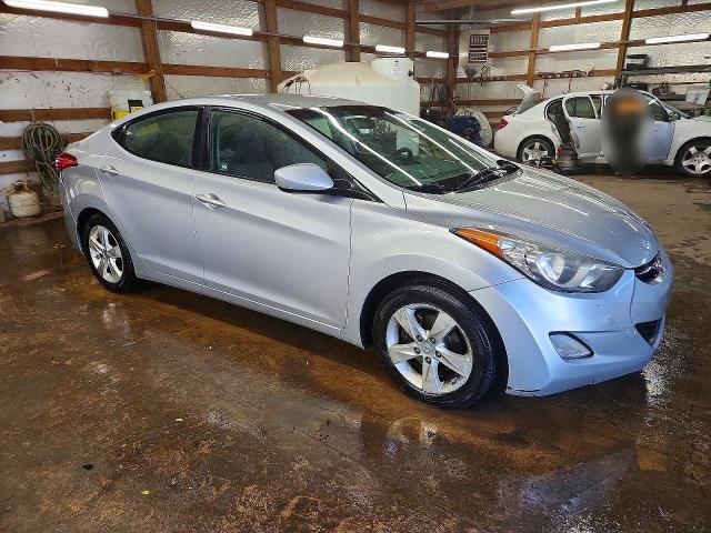 Photo 4 from auction – 2012 HYUNDAI ELANTRA GL with VIN 5NPDH4AEXCH080779