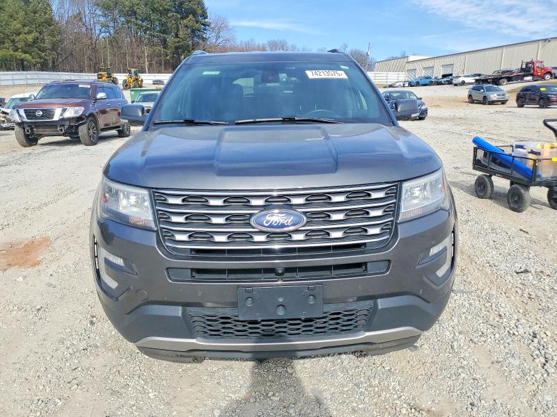 Photo 5 from auction – 2017 FORD EXPLORER L with VIN 1FM5K8FH4HGD18116