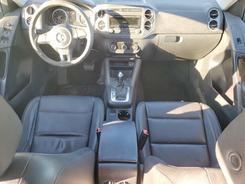 Photo 8 from auction – 2012 VOLKSWAGEN TIGUAN S with VIN WVGAV7AX7CW006272