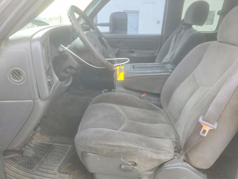 Photo 7 from auction – 2006 CHEVROLET SILVERADO with VIN 1GCEK19B26Z120025