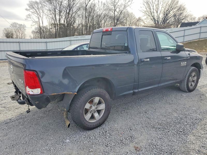 Photo 3 from auction – 2017 RAM 1500 SLT with VIN 1C6RR7GG0HS680160