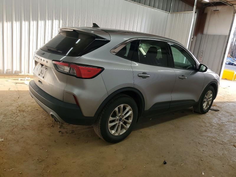 Photo 3 from auction – 2021 FORD ESCAPE SE with VIN 1FMCU0G68MUB25785