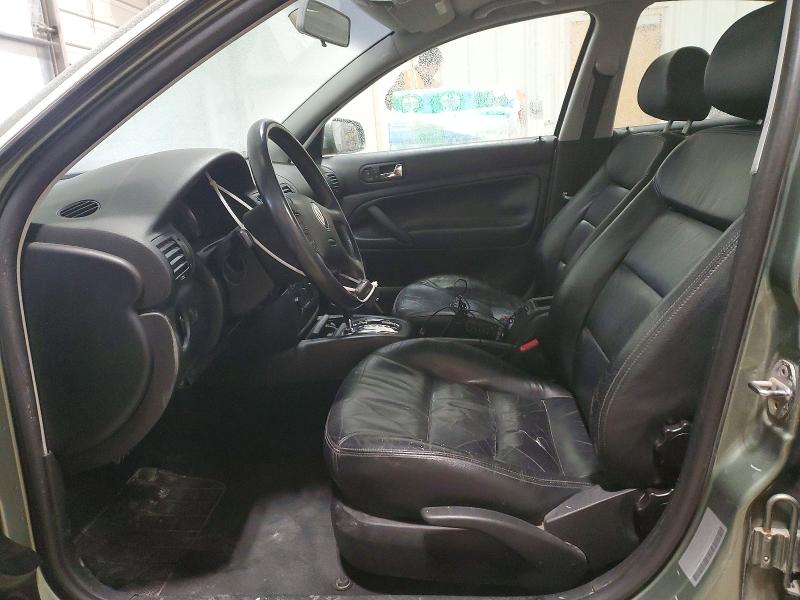 Photo 7 from auction – 2001 VOLKSWAGEN PASSAT GLS with VIN WVWPD63B51P069505