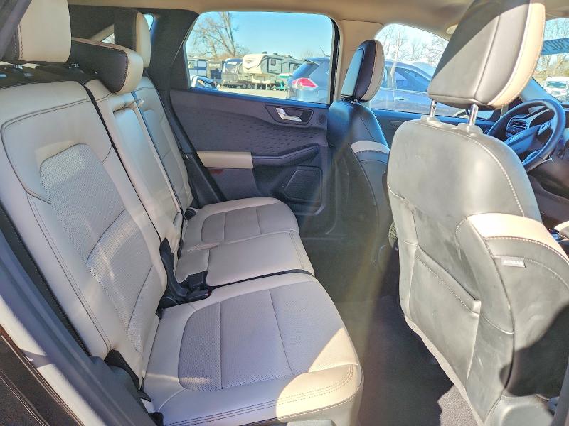 Photo 11 from auction – 2020 FORD ESCAPE with VIN 1FMCU9J92LUB28591