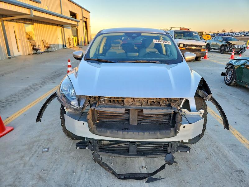 Photo 5 from auction – 2020 FORD ESCAPE with VIN 1FMCU9G60LUB90472