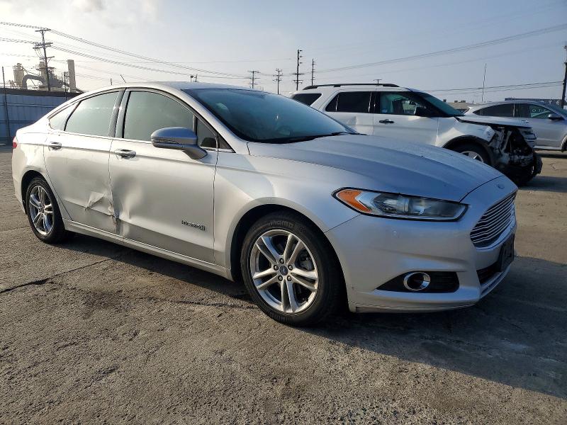 Photo 4 from auction – 2016 FORD FUSION with VIN 3FA6P0LUXGR141047