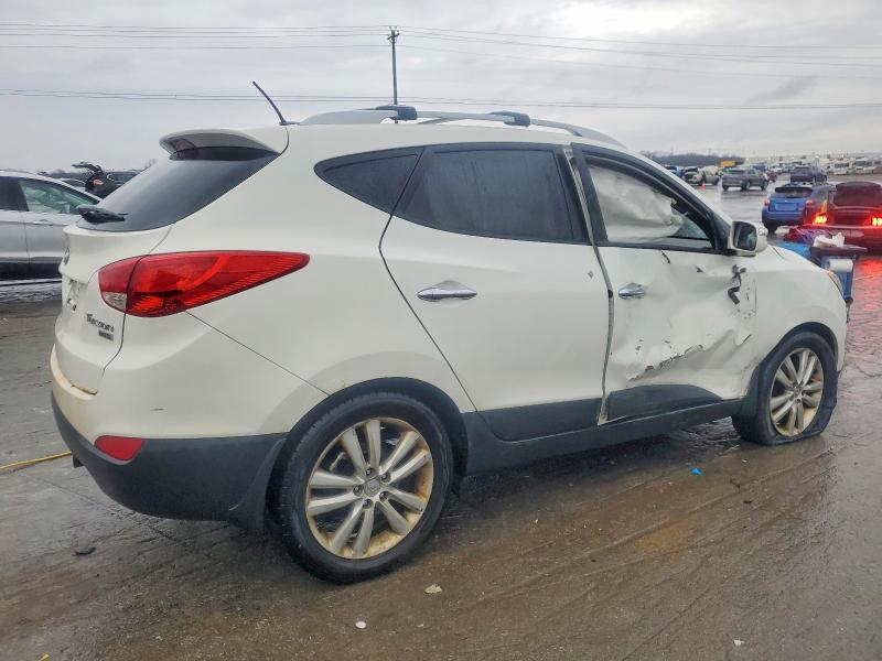 Photo 3 from auction – 2012 HYUNDAI TUCSON GLS with VIN KM8JU3AC3CU342442