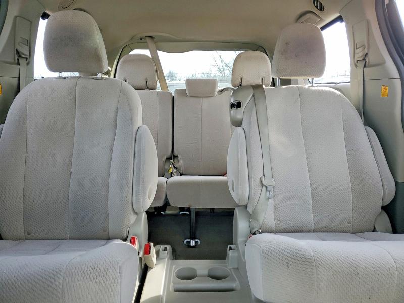 Photo 10 from auction – 2013 TOYOTA SIENNA LE with VIN 5TDKK3DC7DS287932