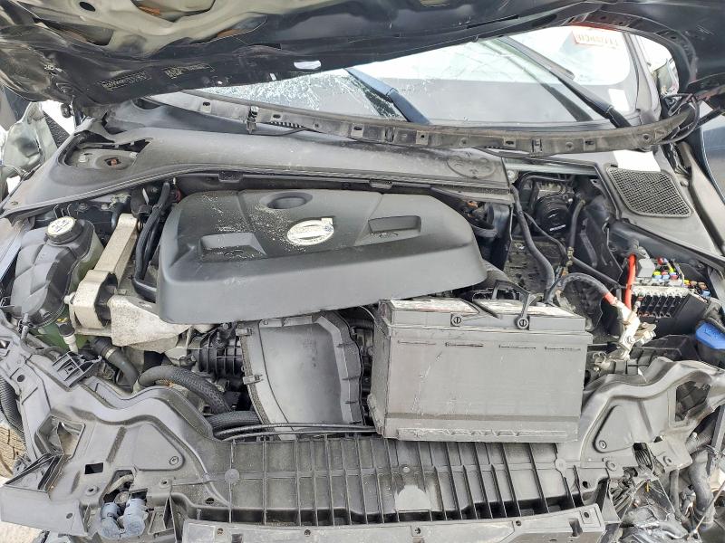 Photo 11 from auction – 2015 VOLVO V60 with VIN YV140MEB4F1196069