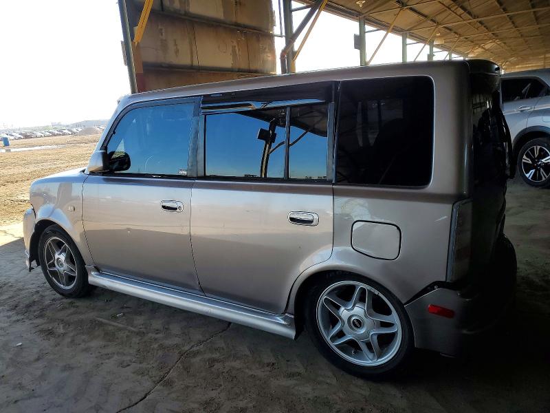 Photo 2 from auction – 2005 TOYOTA SCION with VIN JTLKT334950207921