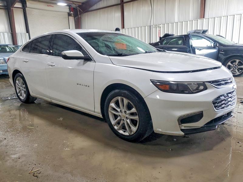 Photo 4 from auction – 2016 CHEVROLET MALIBU with VIN 1G1ZE5ST0GF215634