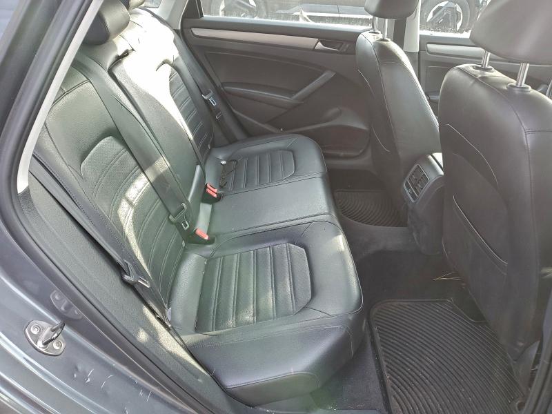 Photo 10 from auction – 2015 VOLKSWAGEN PASSAT SE with VIN 1VWBT7A37FC008358