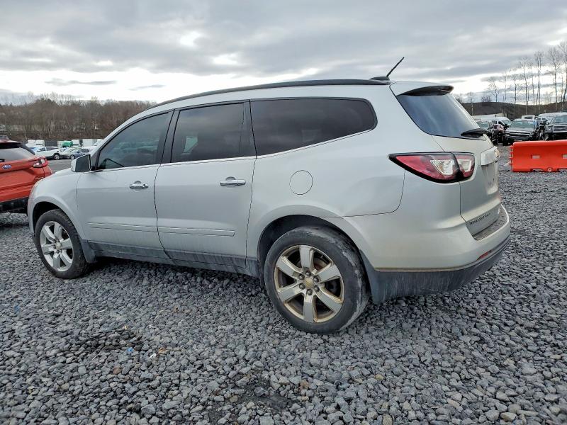 Photo 2 from auction – 2017 CHEVROLET TRAVERSE L with VIN 1GNKVGKD2HJ224984