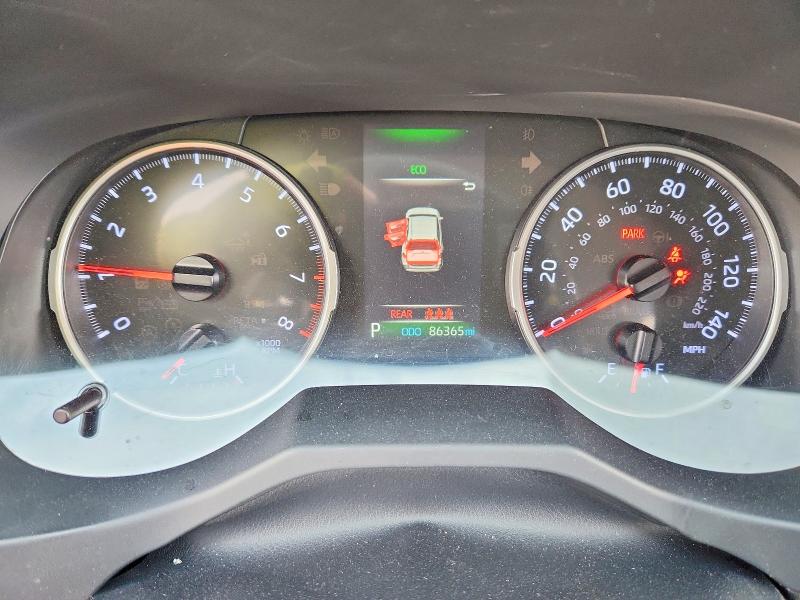Photo 9 from auction – 2019 TOYOTA RAV4 LE with VIN JTMF1RFV4KD003834