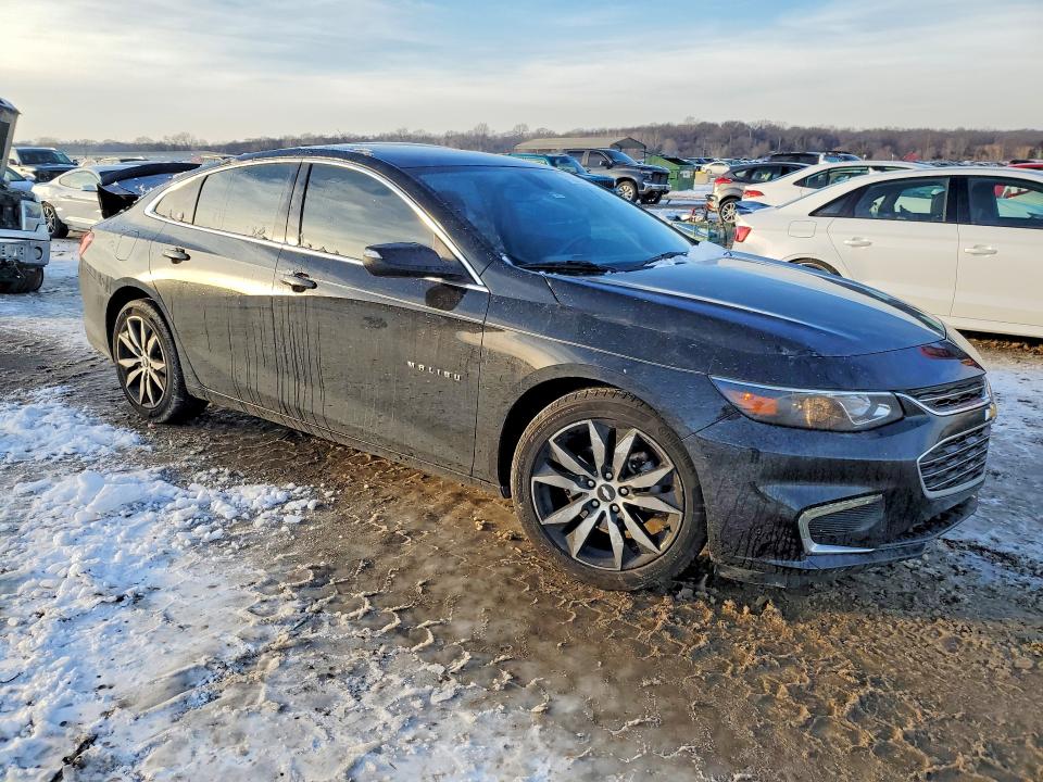 Photo 4 from auction – 2017 CHEVROLET MALIBU LT with VIN 1G1ZE5STXHF234774
