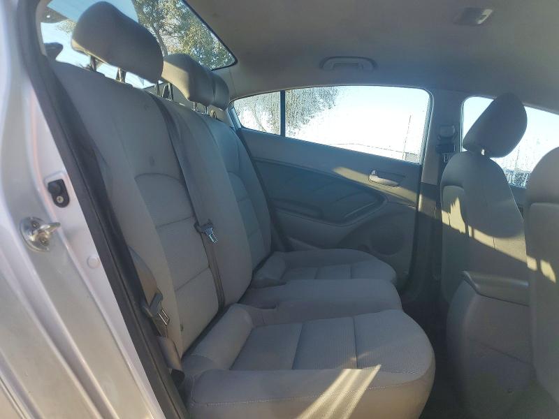 Photo 10 from auction – 2017 KIA FORTE with VIN 3KPFK4A77HE057144