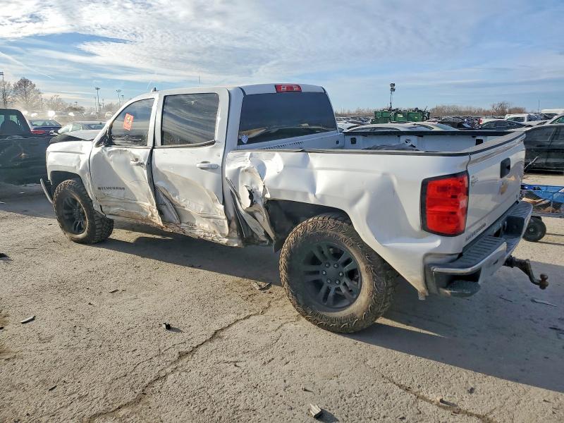 Photo 2 from auction – 2018 CHEVROLET SILVERADO with VIN 3GCUKREC1JG211434