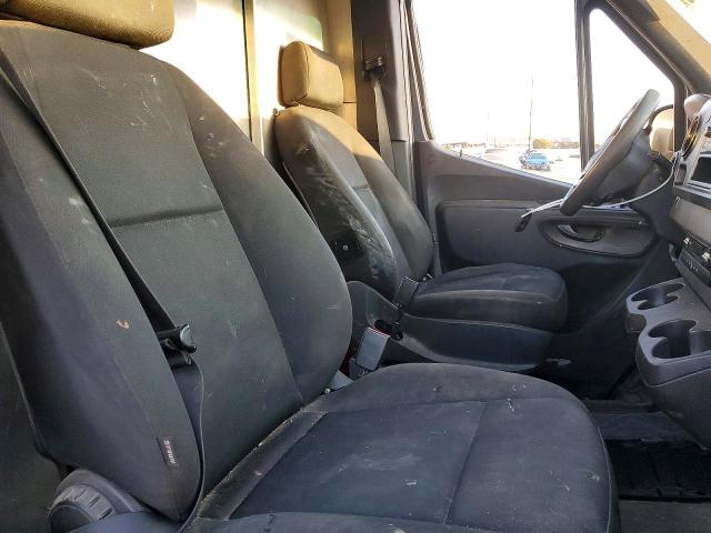 Photo 11 from auction – 2019 MERCEDES-BENZ SPRINTER 2 with VIN WD4PF0CD6KP052986