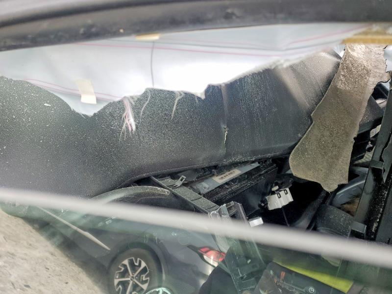 Photo 9 from auction – 2019 TOYOTA COROLLA with VIN 5YFBURHE7KP863372