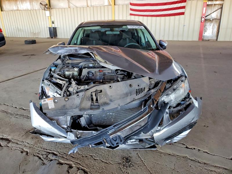 Photo 5 from auction – 2018 HONDA CIVIC LX with VIN 2HGFC2F52JH557622
