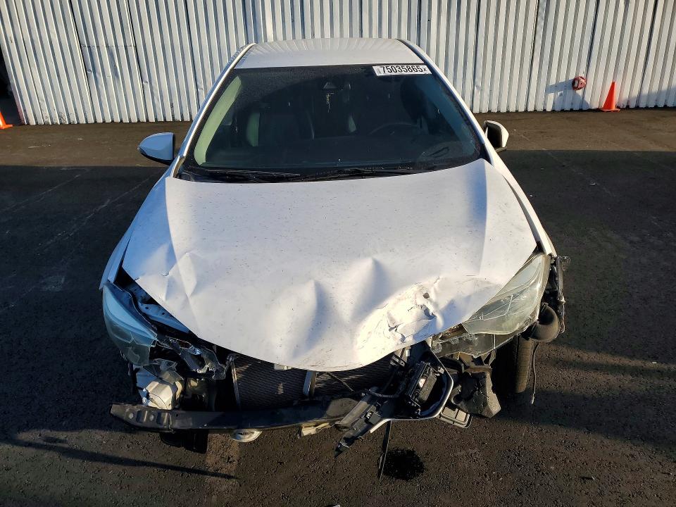 Photo 5 from auction – 2017 TOYOTA COROLLA L with VIN 5YFBURHEXHP709571