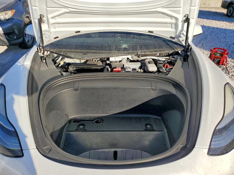 Photo 11 from auction – 2018 TESLA MODEL 3 with VIN 5YJ3E1EA3JF076076