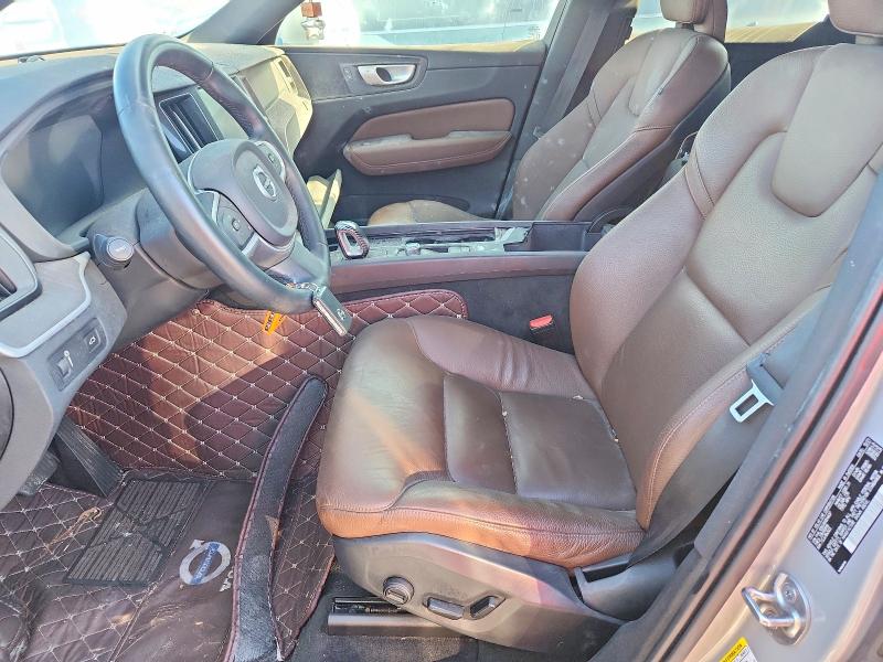 Photo 7 from auction – 2022 VOLVO XC60 with VIN YV4L12DKXN1004637