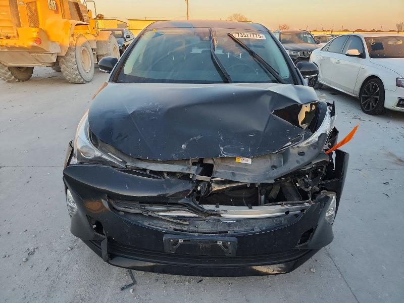 Photo 5 from auction – 2016 TOYOTA PRIUS with VIN JTDKARFU1G3027009