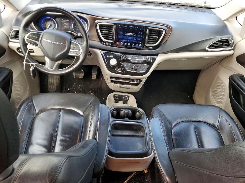 Photo 8 from auction – 2017 CHRYSLER PACIFICA T with VIN 2C4RC1BG9HR794674