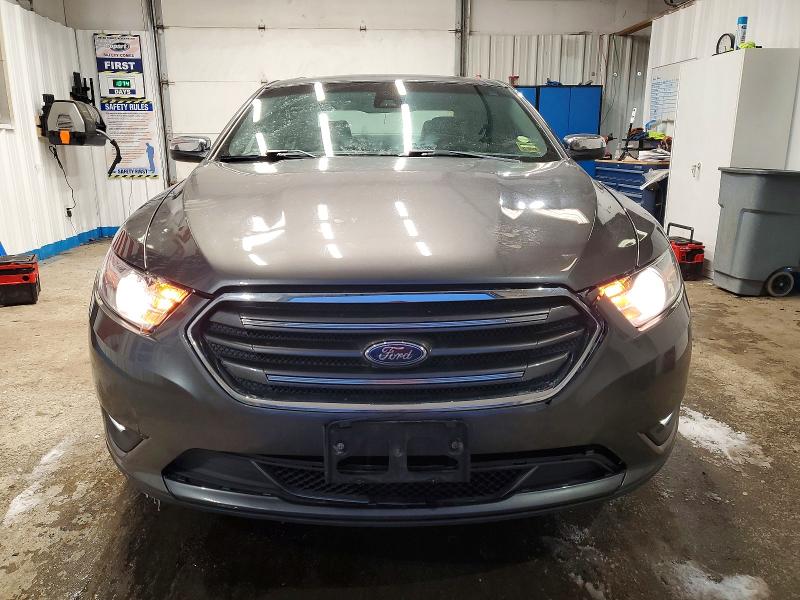 Photo 5 from auction – 2018 FORD TAURUS LIM with VIN 1FAHP2J81JG112982