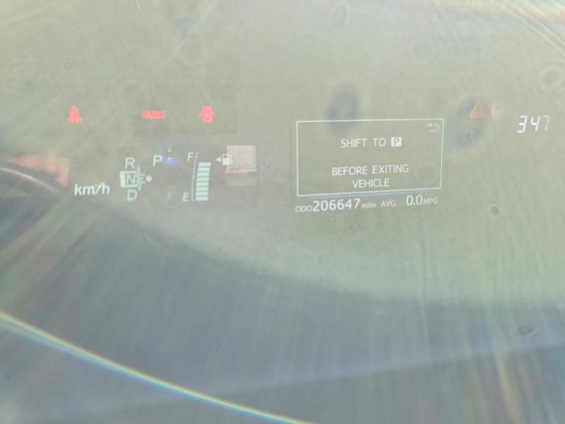 Photo 9 from auction – 2015 TOYOTA PRIUS V with VIN JTDZN3EU9FJ033717