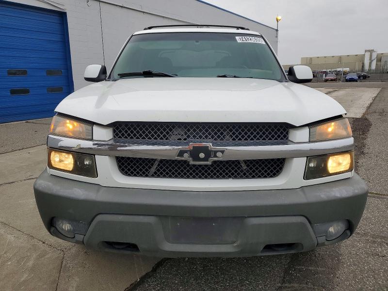 Photo 5 from auction – 2002 CHEVROLET AVALANCHE with VIN 3GNEK13T12G276737