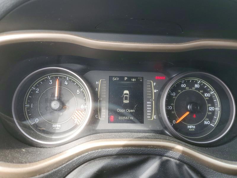 Photo 9 from auction – 2015 JEEP CHEROKEE with VIN 1C4PJLCB1FW721749