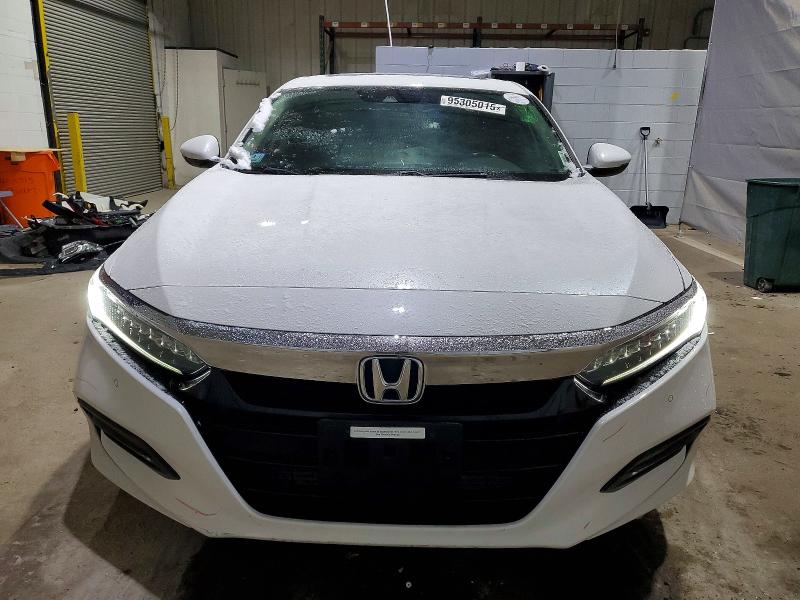 Photo 5 from auction – 2018 HONDA ACCORD with VIN 1HGCV1F92JA018958
