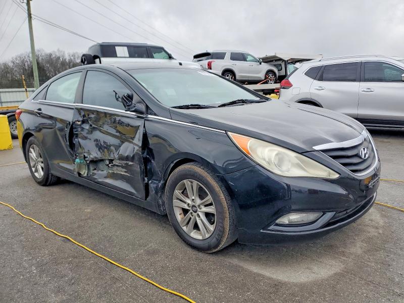 Photo 4 from auction – 2013 HYUNDAI SONATA GLS with VIN 5NPEB4AC7DH726530